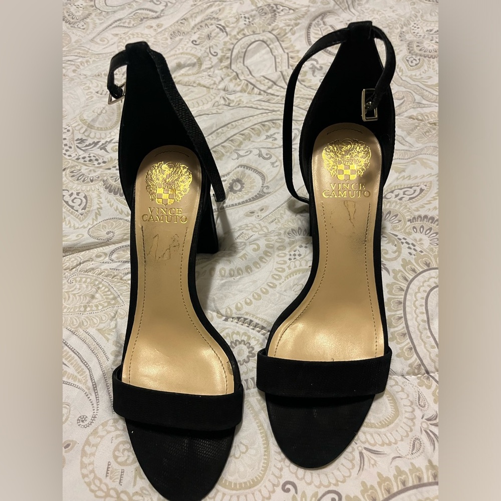 VINCE CAMUTO Heels - Picture 3 of 6
